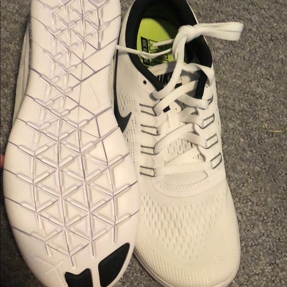 New nikes - Picture 2 of 3